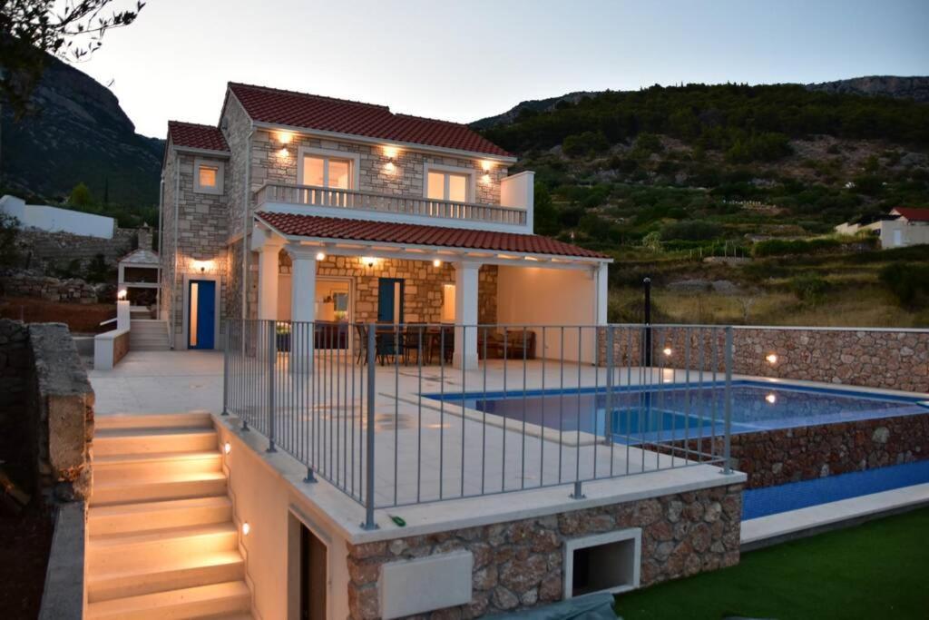 Villa Katarina - Infinity Pool With Amazing View Bol Extérieur photo